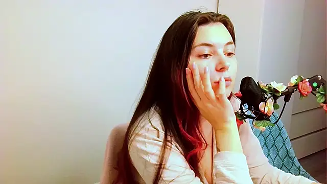 peachyness online show from 12/16/25, 02:22