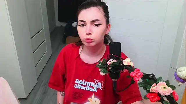 peachyness online show from 04/26/26, 03:10