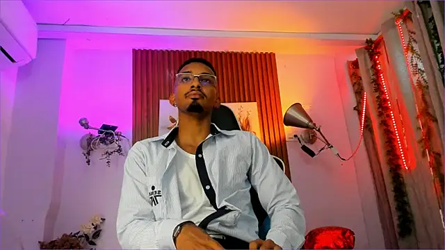Darwin mayo online show from 09/15/25, 05:24