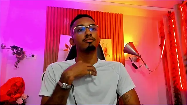 Darwin mayo online show from 09/16/25, 05:14