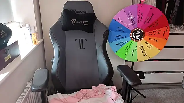 Lilly-Luscious online show from 03/28/26, 10:26