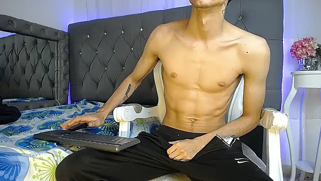 Snapshot of Sebalexis7 chatting on 10/08/25, 03:04 Sebalexis7 online show from 10/08/25, 03:04