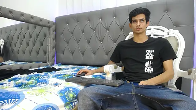 Snapshot of Sebalexis7 chatting on 10/09/25, 03:15 Sebalexis7 online show from 10/09/25, 03:15