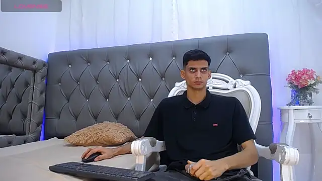 Snapshot of Sebalexis7 chatting on 10/29/25, 03:09 Sebalexis7 online show from 10/29/25, 03:09