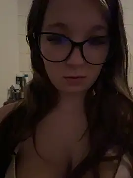 SweetTeenGirl online show from 11/15/25, 03:19