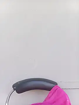 Snapshot of GoldSnowXxX chatting on 10/02/25, 01:07 GoldSnowXxX online show from 10/02/25, 01:07