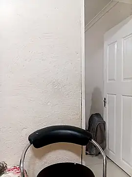 Snapshot of GoldSnowXxX chatting on 11/08/25, 05:01 GoldSnowXxX online show from 11/08/25, 05:01