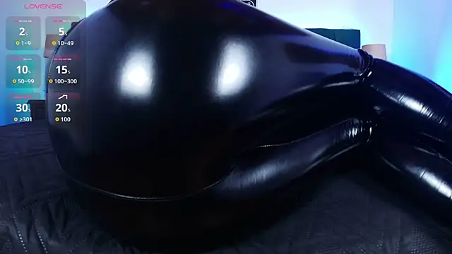 Alisse Moore online show from 10/10/25, 12:48