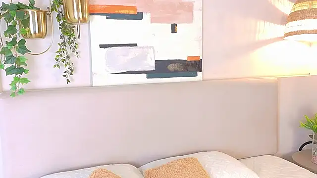 LanaRozz online show from 11/14/25, 07:34