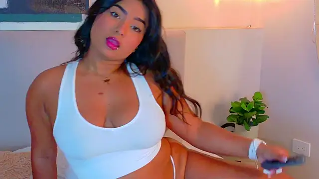 LanaRozz online show from 02/17/26, 07:42