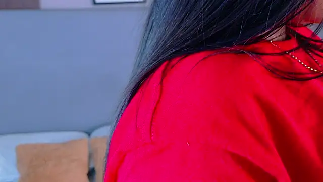 LanaRozz online show from 04/18/26, 07:29