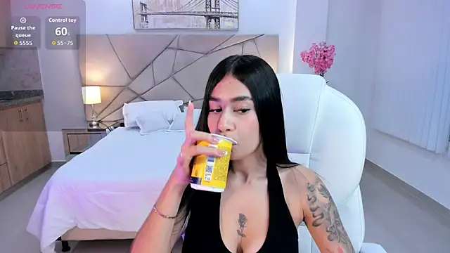 miranda crawfor online show from 02/24/26, 04:32