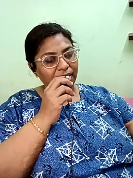 Snapshot of zara-mallus chatting on 09/23/25, 08:56 zara-mallus online show from 09/23/25, 08:56