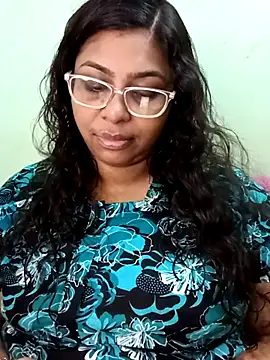 Snapshot of zara-mallus chatting on 09/24/25, 04:54 zara-mallus online show from 09/24/25, 04:54