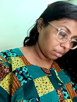 Snapshot of zara-mallus chatting on 09/25/25, 08:34 zara-mallus online show from 09/25/25, 08:34