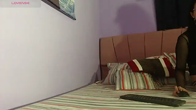  Bombom   online show from 02/16/26, 12:40