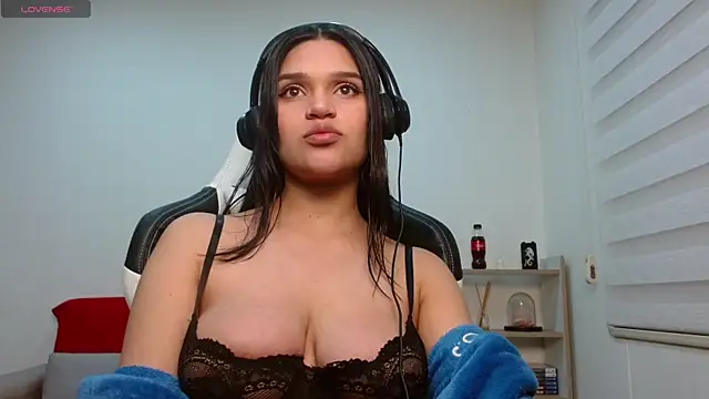 Roxxi 2110 online show from 09/13/25, 01:27