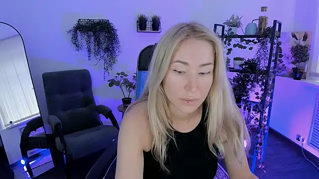 AstraMonroe online show from 04/06/26, 04:46