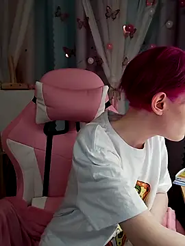 Fuzzy Unicorn online show from 09/23/25, 06:44