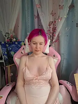 Snapshot of Fuzzy_Unicorn chatting on 04/30/26, 08:57 Fuzzy Unicorn online show from 04/30/26, 08:57
