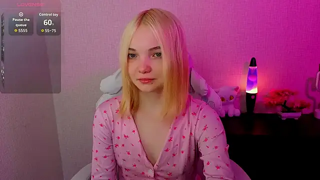 AnimeAlica18 online show from 02/24/26, 03:48