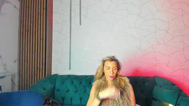 angel wow  online show from 12/05/25, 05:16