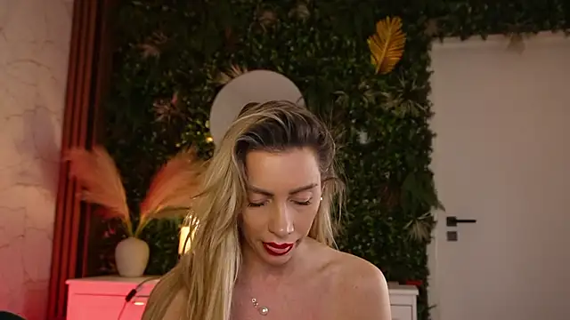 angel wow  online show from 02/13/26, 05:25