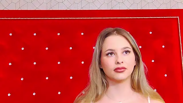 Ellsa Jean  online show from 11/19/25, 03:28