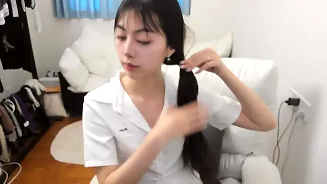 Snapshot of xuannv0000 chatting on 09/25/25, 08:29 xuannv0000 online show from 09/25/25, 08:29