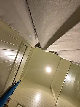 MiraReach online show from 10/09/25, 03:26