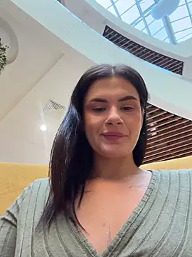 Snapshot of MiraReach chatting on 05/18/26, 03:13 MiraReach online show from 05/18/26, 03:13