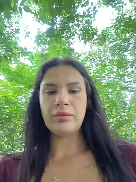 Snapshot of MiraReach chatting on 06/18/26, 02:56 MiraReach online show from 06/18/26, 02:56