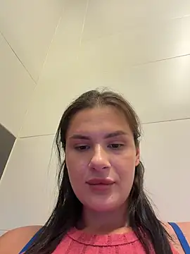Snapshot of MiraReach chatting on 07/07/26, 06:47 MiraReach online show from 07/07/26, 06:47