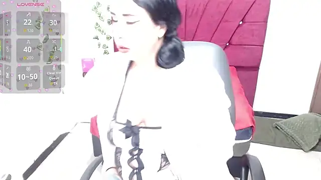 Julieta curvy69 online show from 09/11/25, 12:16