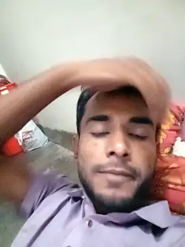 Snapshot of Hotty-couple063 chatting on 09/08/25, 05:01 Hotty-couple063 online show from 09/08/25, 05:01