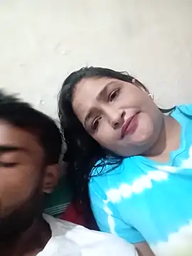 Snapshot of Hotty-couple063 chatting on 09/12/25, 02:06 Hotty-couple063 online show from 09/12/25, 02:06