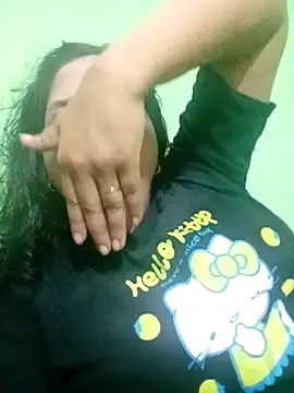 Snapshot of Hotty-couple063 chatting on 09/28/25, 06:24 Hotty-couple063 online show from 09/28/25, 06:24