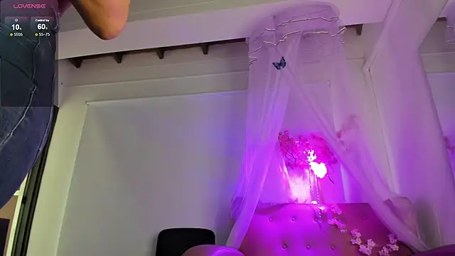 klariz09 online show from 02/08/26, 01:47