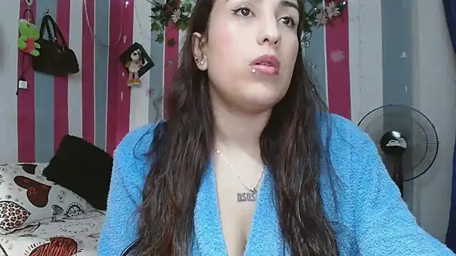 karo lovely online show from 10/21/25, 06:08