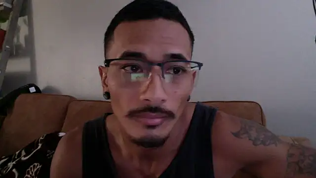 Snapshot of tanjir020 chatting on 09/22/25, 03:25 tanjir020 online show from 09/22/25, 03:25