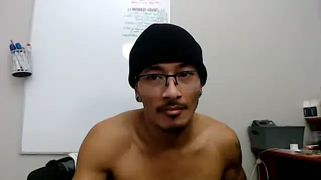 tanjir020 online show from 02/21/26, 07:59