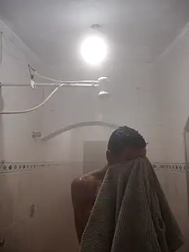 lacoste12 online show from 11/05/25, 12:32