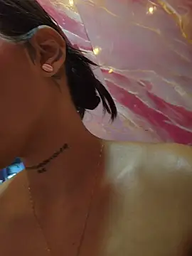 Lorena Mcfly online show from 04/21/26, 11:27