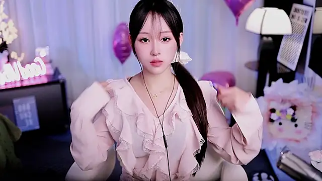 coward by online show from 04/13/26, 09:37