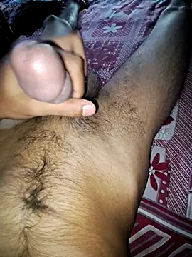 loveblzz online show from 11/19/25, 07:30