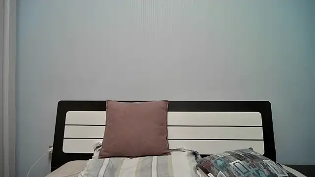 peijiangzhao online show from 10/04/25, 02:15