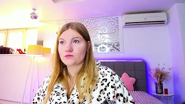 AshleyJoness online show from 11/04/25, 06:01