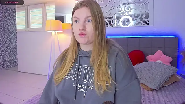 AshleyJoness online show from 02/25/26, 06:12