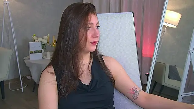 Mary Miiller online show from 11/18/25, 10:20