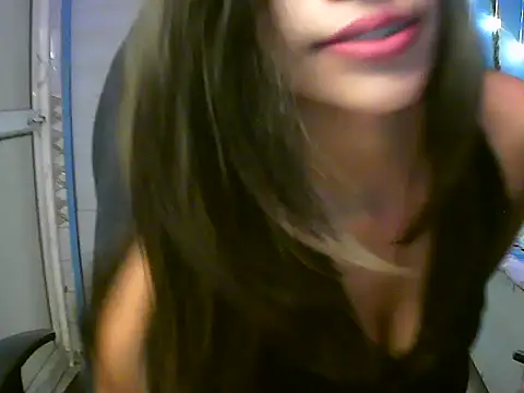 Snapshot of RENUKA_RAJPUT chatting on 10/27/25, 05:28 RENUKA RAJPUT online show from 10/27/25, 05:28